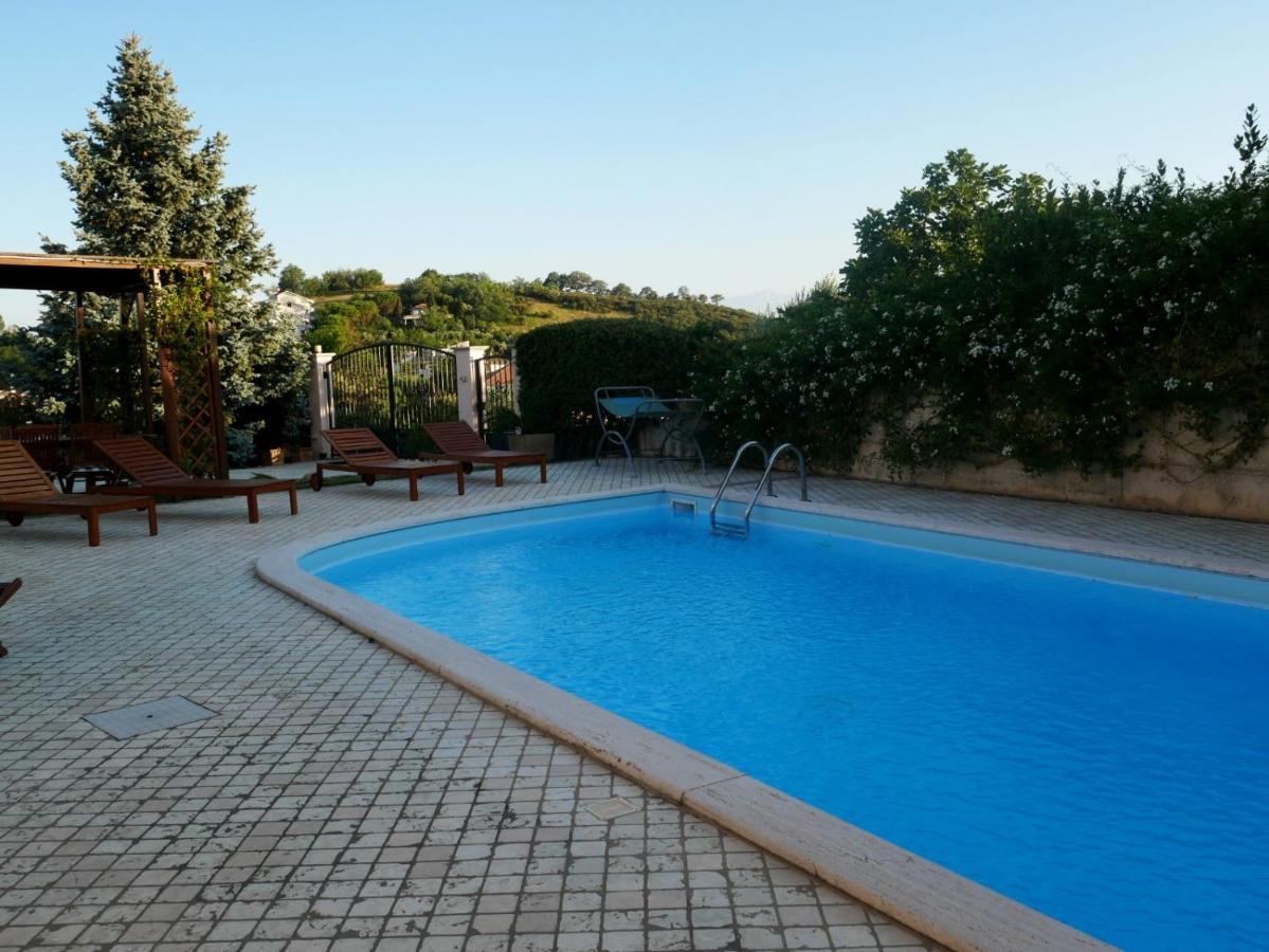 B&B Villa Floriana Tortoreto Exterior photo