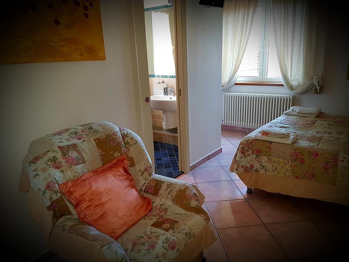 B&B Villa Floriana Tortoreto Exterior photo